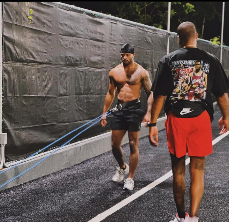 #Seahawks CB Tre Brown training in Paradise Islands, Bahamas with fitness trainer Jimmy Mackey 👀 [📷: Tre_brown25 on instagram]