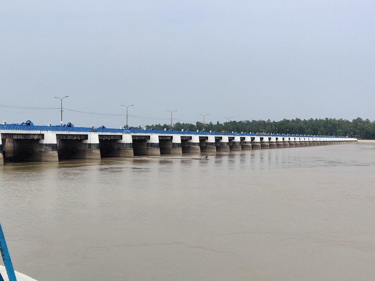 As part of the @floodalliance project in 🇧🇩, @BdConcern & @RIMES_news handed over the Digital #Flood Forecasting Display to Bangladesh Water Development Board at #Teesta #EarlyWarning4All