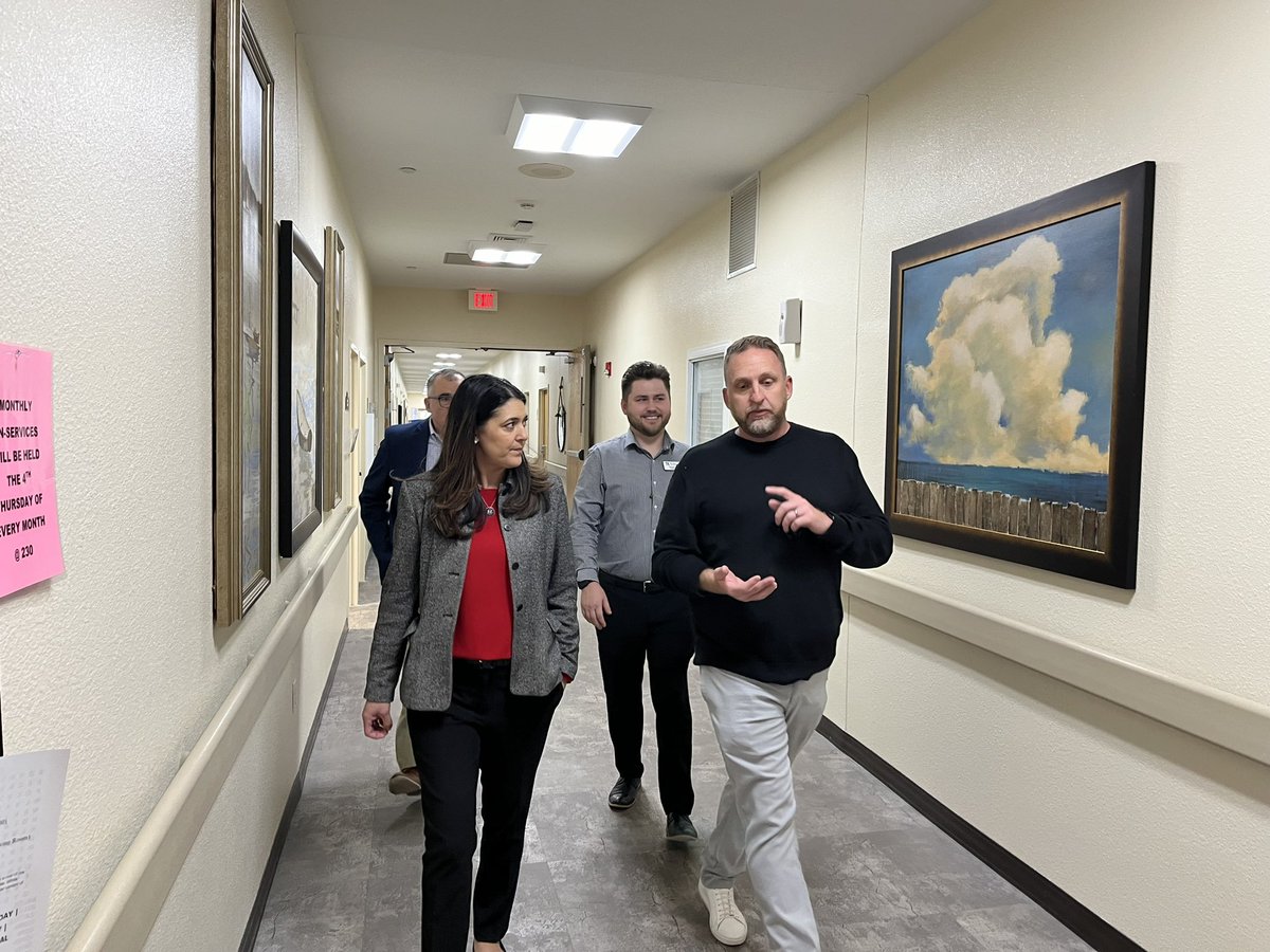 It was great to be in Shawnee yesterday! I had the opportunity to visit the Shawnee Regional Airport and the Twin Lake Dam with city management. Then I stopped by the local YMCA and the Regency Skilled Nursing & Therapy Center. Thank you all for taking time to meet with me!