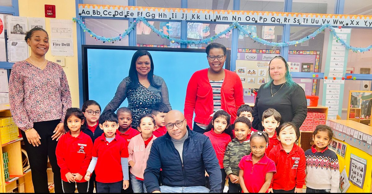 Administration, staff, and students enjoyed a visit from Board President Morris and Board Trustee Muhammad at our Glenn Cunningham Early Childhood Center! #JerseyCityPublicSchools #JCPSMissionPossible #TogetherWeAreStronger