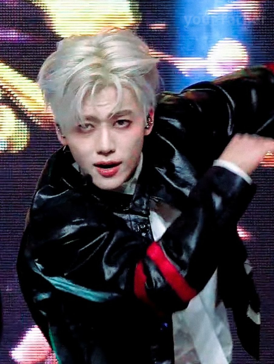 𝙮𝙤𝙪𝙧 𝙛𝙖𝙩𝙝𝙚𝙧 tweet media