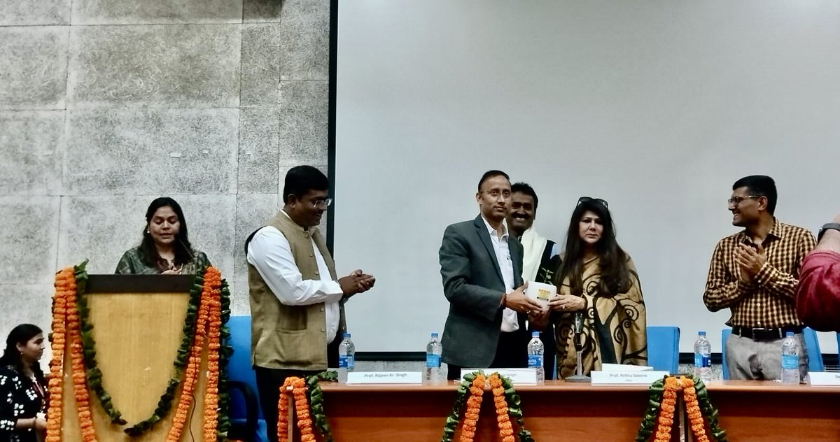 ..⁦@India_NHRC⁩ @JNU_official_50⁩⁦⁦⁦@icssr⁩ @shanteshjnu⁩ Chaired the 1st plenary session at the two- day international conference organized by Human Rights Studies Centre , SIS, JNU. Had a wonderful discussion with faculty and students