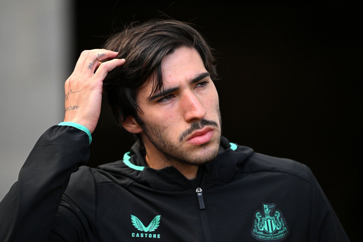🚨🚨| NEW: Newcastle's Sandro Tonali, previously banned for 10 months due to betting offenses in Italy, has now been charged by the FA with 50 counts of placing bets earlier this season. 

[<a href="/martynziegler/">Martyn Ziegler</a>]