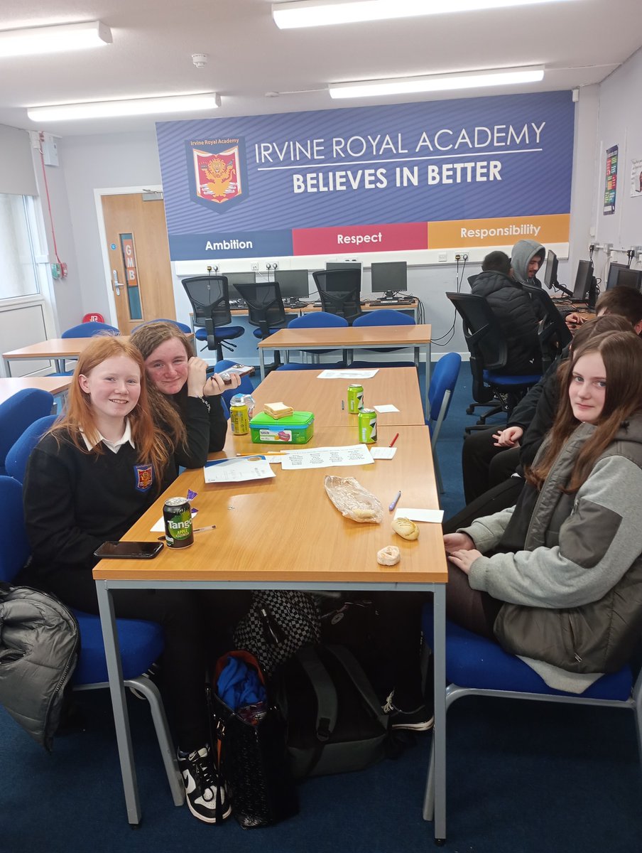 Thank you Mrs V from @ArdAcadLibrary for sharing the chocolate bingo idea with us. We loved it at book group today (even those too shy to have their photo taken)! @IrvineRoyalAcad