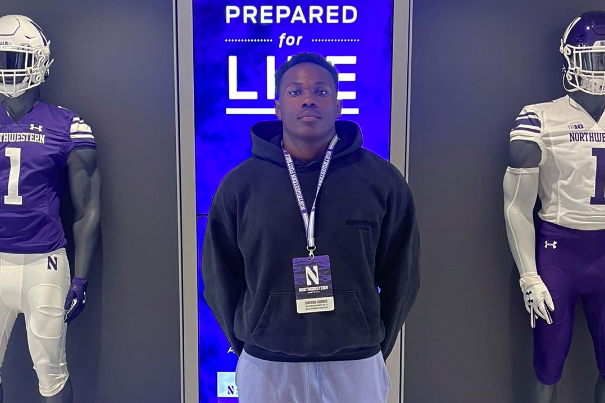 Blue Island Eisenhower @DdeFootball 2027 DE @SincereHarris55 Sincere Harris was able to make a recent spring practice visit to Northwestern @NUFBFamily more details here edgytim.rivals.com/news/2027-dl-h… @WildcatReport