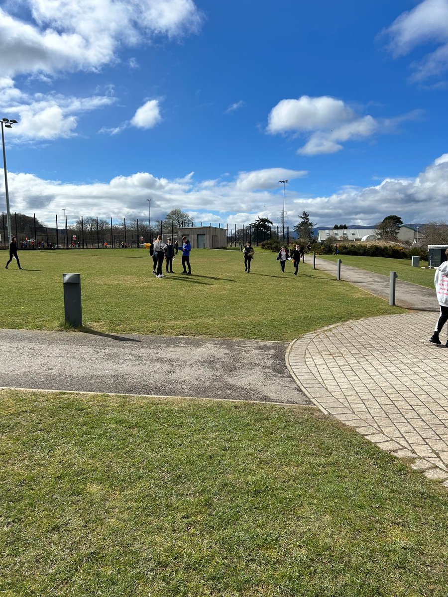 In between showers, our Geography students have been enjoying an outdoor Easter egg hunt whilst putting their geographical knowledge to the test. From finding hidden eggs to answering geographical questions, it's been an egg-citing adventure! Happy Holidays!