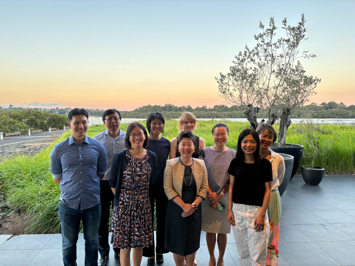 @UofTDRO's former chair Fei-Fei Liu reunited with 8 alumni fellows, now excelling as radiation oncologists in 🇦🇺Australia. Their success, both professionally and personally, speaks volumes about the enduring impact of our #Fellowship Program, which continues to thrive globally!🌏