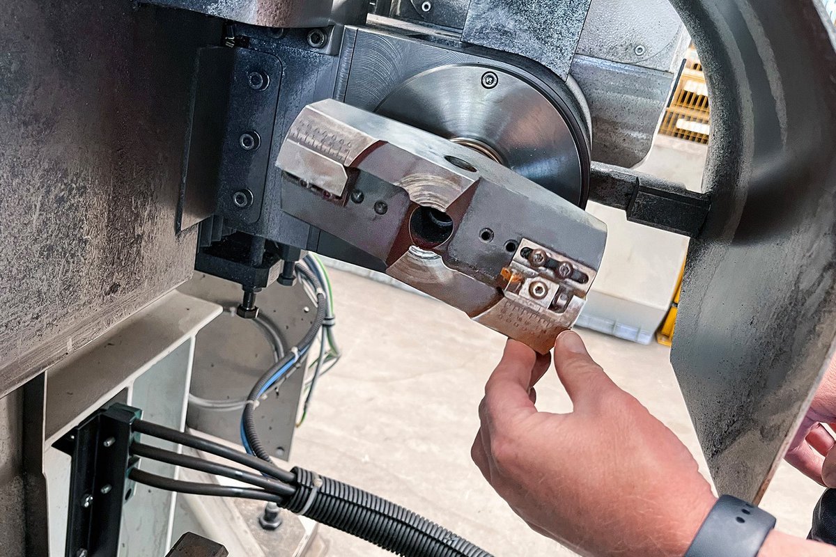 MapalLtd's tweet photo. Together with MAPAL, machine manufacturer August Mössner GmbH + Co. KG has developed an integrated solution for GABO STAHL GmbH. 

Read more: https://t.co/jkAxeVxBFX
 
#MAPAL #Mössner #GABOSTAHL #cooperation #steelmachining #endmachining #millingtool #technologypartner #news https://t.co/ixFA2GCra6