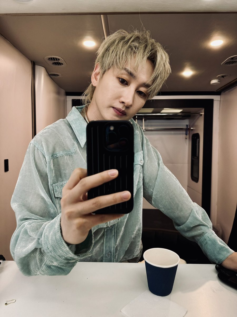 AllRiseSilver tweet picture