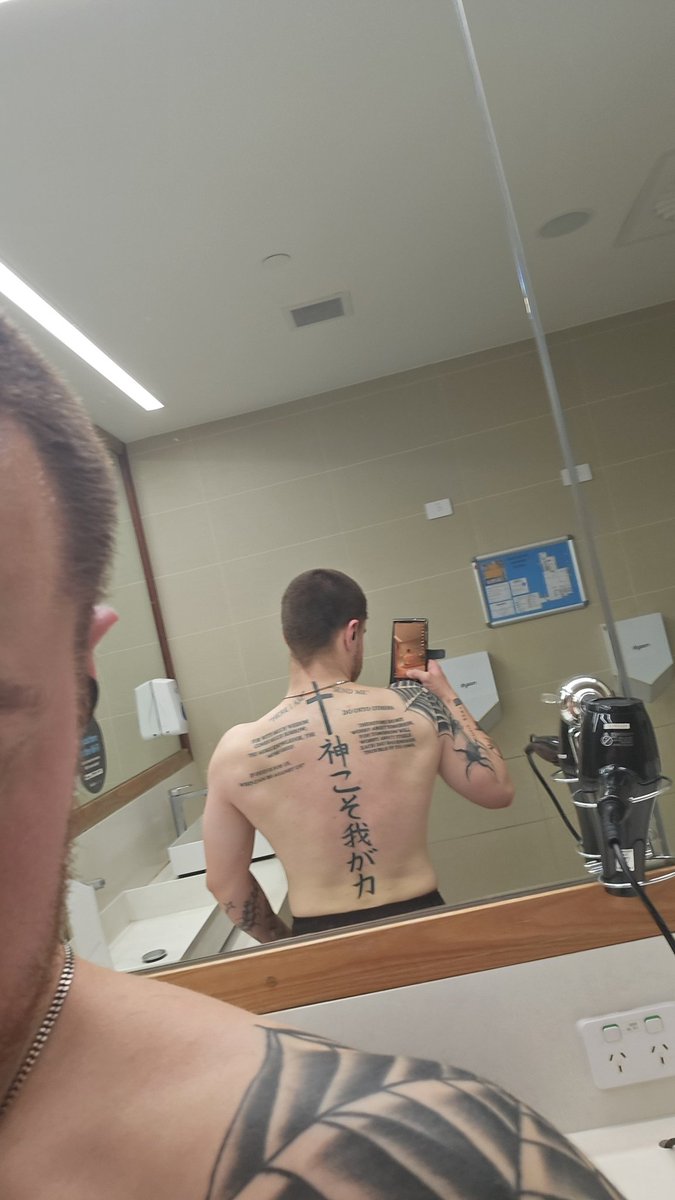 rA Warden tweet media