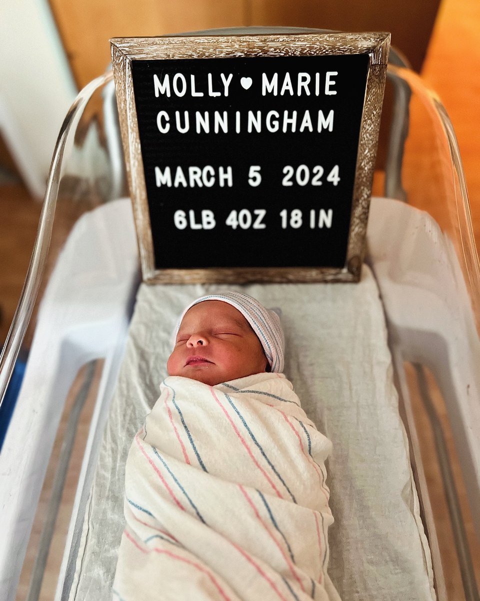 OAVolleyball's tweet photo. Congrats to Coach Chelsea and the newest OA Tiger Cub, Miss Molly π§‘ #OAVB #Family #Tigers π https://t.co/LDrMYdhVeb