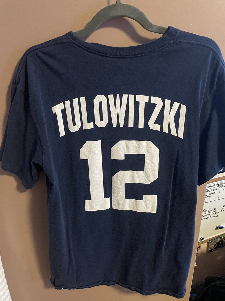 benleeds_28's tweet image. happy opening day baseball fans!!! rocking my favorite yankees shirsey for the special occasion!!! #tulo