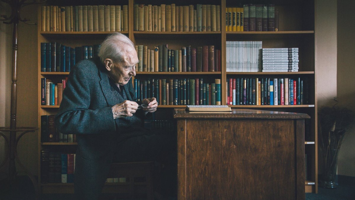 B_A_Purtle's tweet image. J.I. Packer (1926-2020)
βLive slowly enough to be able to think deeply about God.β