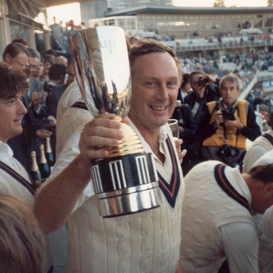 🎂 Happy birthday to Lancs Hall of Famer, 'Flat Jack' Simmons 🙌 🌹 #RedRoseTogether