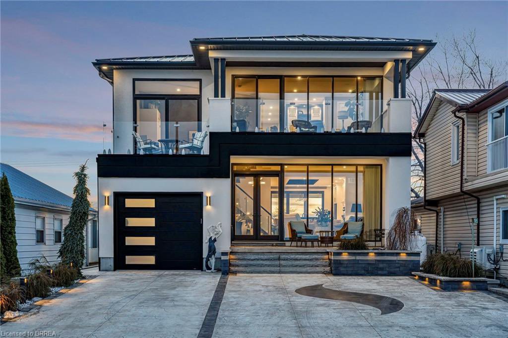 Name_That_Sells's tweet photo. #JustSold 195 Ordnance Ave Turkey Point asking $2,499,900! 2018 Custom built 2,761 sq ft cottage fronting the lake &amp; on channel for your boat &amp; seadoos! Heated driveway &amp; floors, hurricane windows, 10’ &amp; 9’ ceilings, 3 beds, 2 baths. ☎️ George Lou Karmiris “The Name That Sells” https://t.co/1dJEC4ujsC
