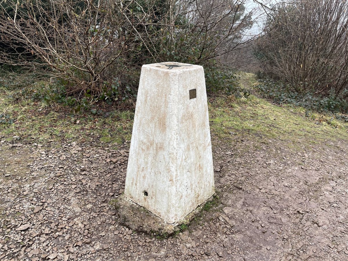 Arnside knott trig.
@TrigThursday @trigbagging 
#trigpointthursday