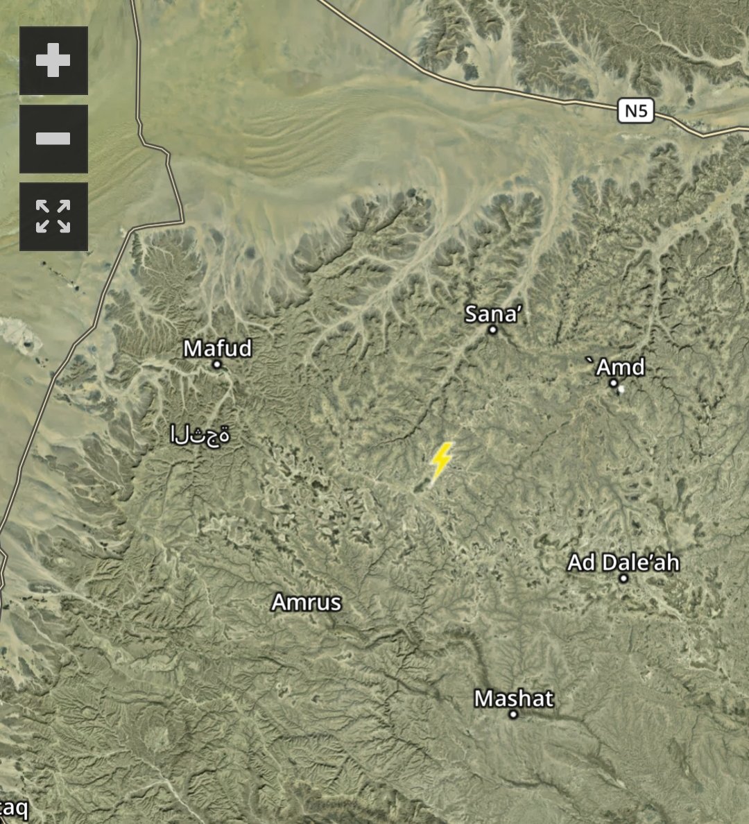 رصد اول برق لهذا اليوم #الخميس_الونيس
على #حضرموت بين وادي #عمد #ورخية 
لـ  #شبكة_طقس_حضرموت <a href="/s555180/">العناد الصيعري</a>