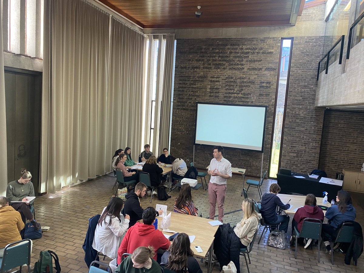 For the final morning of the @Seren_Network Residential, we’re focusing on the application process. Dr Sergio Bacallado is talking personal statements with prospective STEM applicants, while Sandy Mill discusses some sample interview questions for arts and humanities subjects.