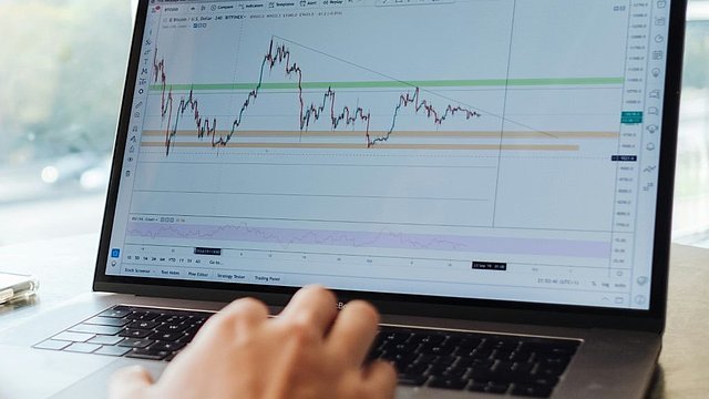 💡 Factsheet: Menschenrechte im Finanzsektor – Basiswissen zu Begriffen, Unterscheidungen und Prozessen
Download➡️tinyurl.com/2rf2hm97
von <a href="/Suedwind_eV/">SÜDWIND-Institut</a> und <a href="/BoellStiftungBW/">Böll Stiftung BW</a> 
#sustainablefinance, #csddd, EU-#Lieferkettengesetz