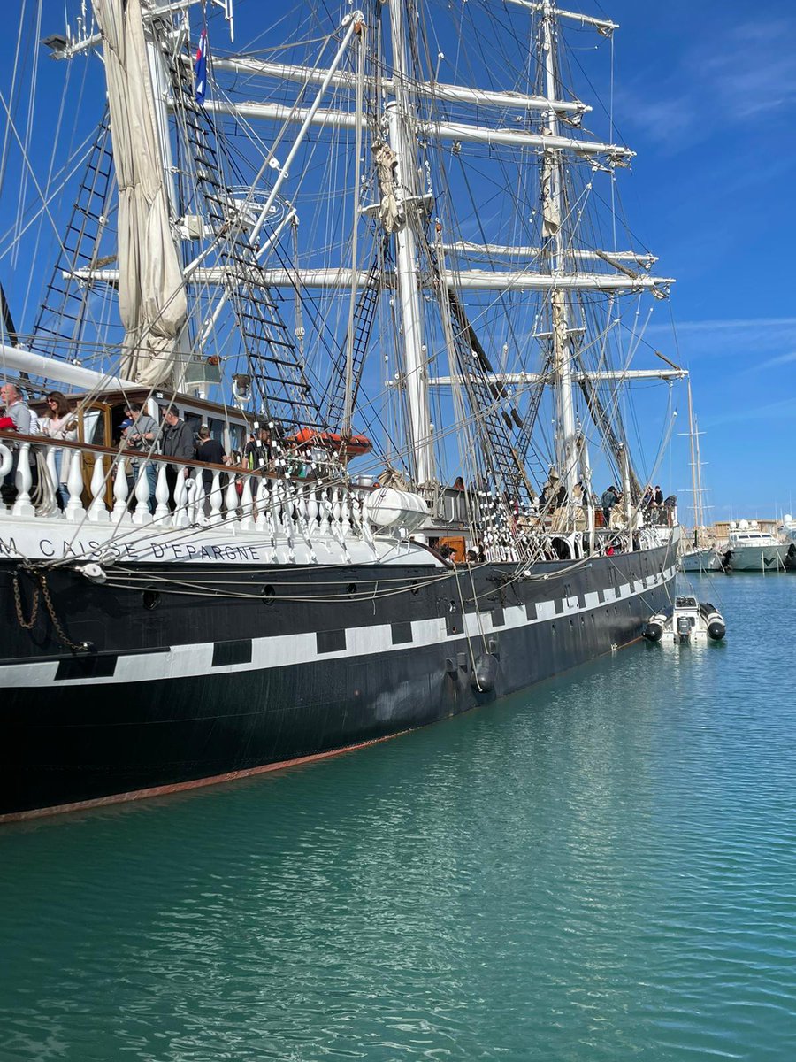 #JOParis2024 Chloé Marques du Centre Nautique du #CapdAgde escortera la #FlammeOlympique à bord du Belem ! #JeuxOlympiques #JeuxOlympiques2024 #capdagde #graudagde #tamarissiere #capdagdemediterranee #herault #occitanie #southoffrance #mediterranean