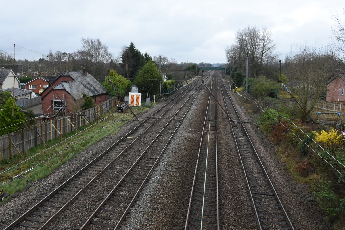 RAIB Safety digest to be prepared following a near miss with a track worker on the West Coast Main line in Lancashire, close to Euxton Junction, 14 March 2024 gov.uk/government/new… #NearMiss #WCML #trackworker