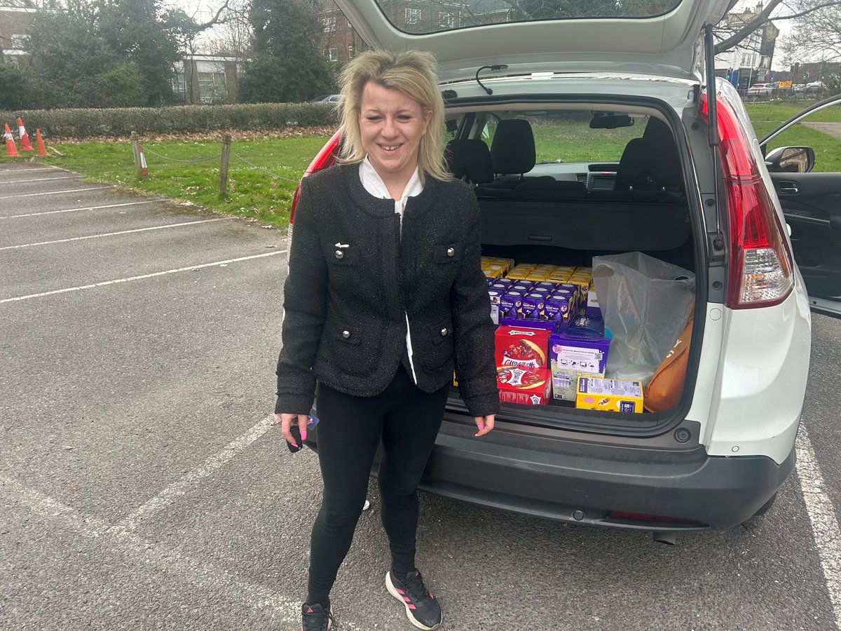 In the run up to Easter this weekend, our team have been working with our partners to donate to various #Easter Egg Collections to local food banks which benefit those living in the local community. Read more 🐰🔗tinyurl.com/2x79fyf9 #hackney #Islington #Surrey #community