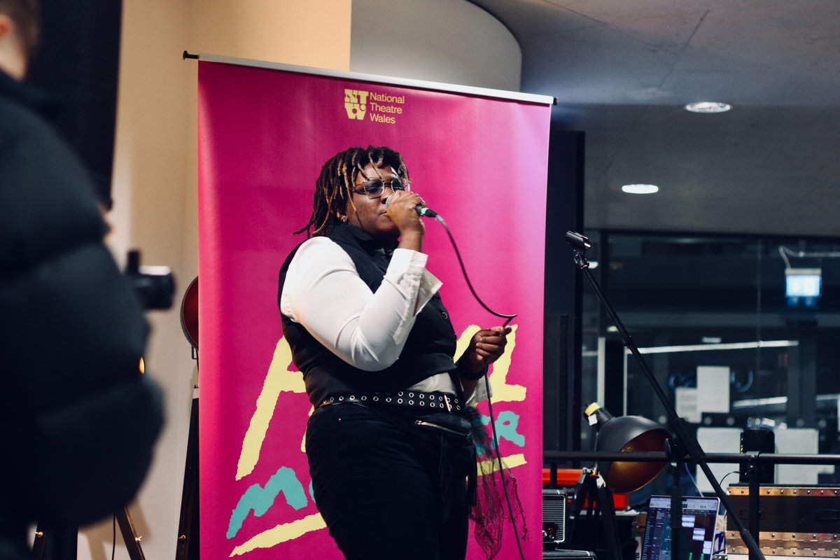 🎶 Aneurin Thomas, Wafa Arman and May Swoon from Cardiff 📸 @EllenT_NTW