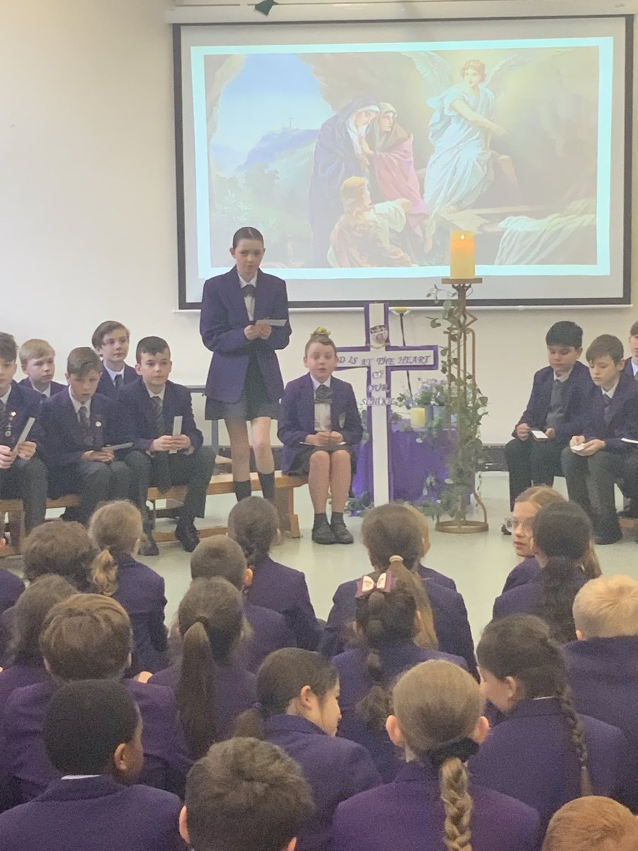 Jesus is risen! Thank you to Yr6 for leading the final Collective Worship of Holy Week✝️ Our Young Edwardians sang beautifully as we rejoiced in celebrating the resurrection of our Lord 🙏🏼 #RunnymedeRE @_erebb @lpoolcatholic