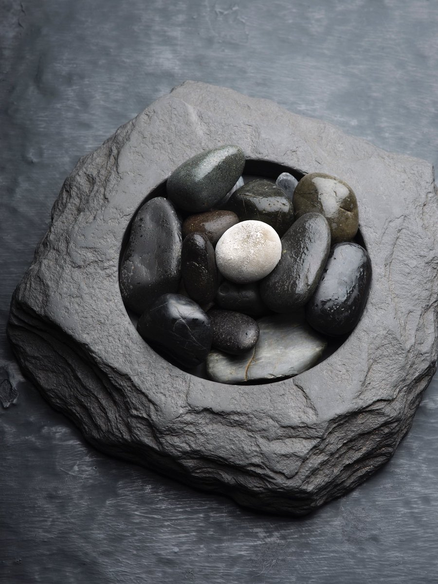 Mint stones. 

Inspired by Kendal Mint Cake and one of the final bites of our tasting menu. 

#lenclume #simonrogan #greenmichelinstar #cartmel #lakedistrict