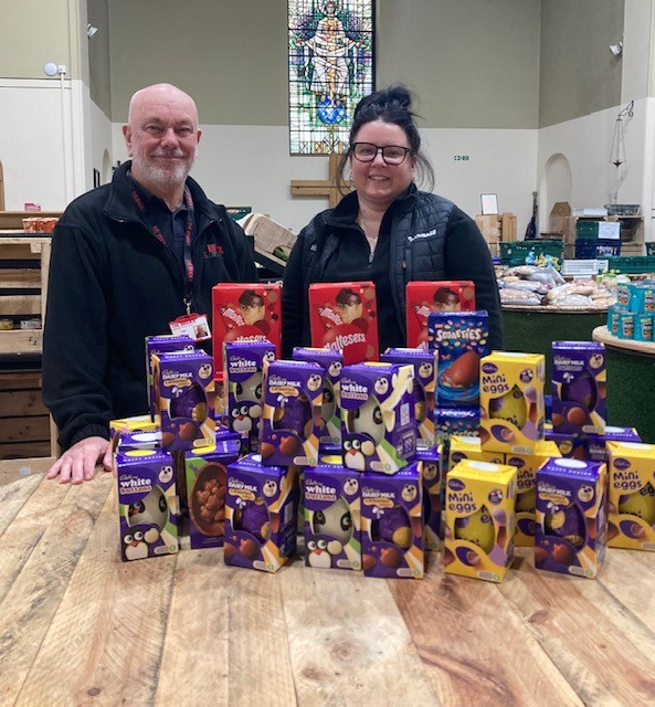 🙌 A huge shoutout to Peter and the amazing team at @plumbaseuk #Wigan! We are very grateful for their generous donation of #Easter eggs to share with our families. Thank you for spreading joy and chocolate this Easter season! 🐰🐣#CommunitySupport #ThankfulThursday