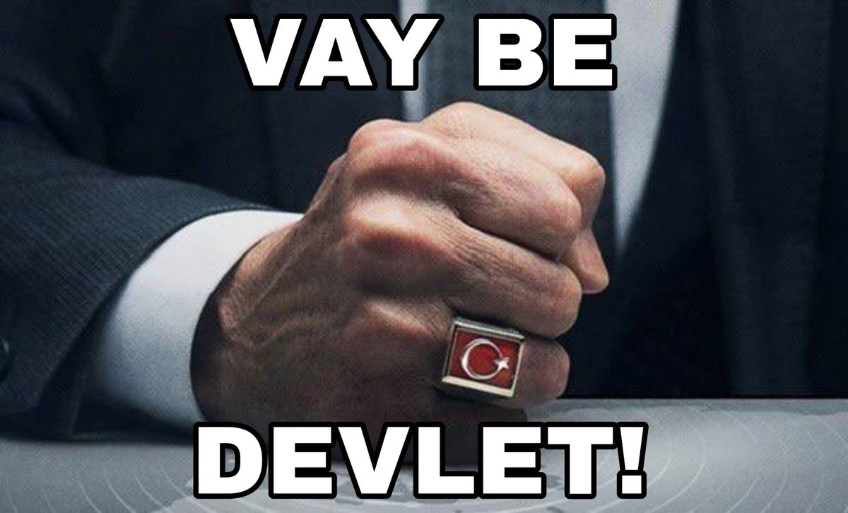 Karabük haberi yapan 8 kişi gözaltında Bu, devletin çalışma prensibidir Devlet: 🟥 Bulaşıcı hastalık sorununu hastalık verileri açıklayarak değil, haber yapanları susturarak çözer 🟥 Düzensiz göç problemini göçü durdurarak değil, göçmen haberi yapanları tutuklayarak çözer 🟥…