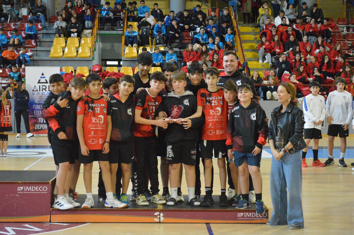 🏆 Infantil Promesas
🥇 <a href="/CDUrciAlmeria/">C.D. Urci Almería</a> 
🥈 <a href="/CBMPAN/">PAN Moguer</a> 
🥉 <a href="/BMPozueloCva/">Club Balonmano Pozuelo de Cva.</a>
