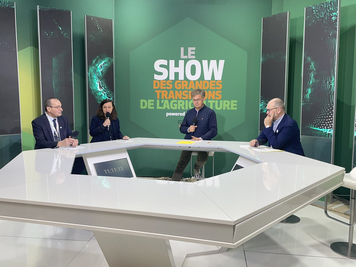 🎥 Replay de l’émission: « Quel bail pour un projet Agrivoltaïque ? » animée par <a href="/agribuzztv/">TvAgri</a> au <a href="/Salondelagri/">Salon International de l'Agriculture</a> avec <a href="/jb_millard/">JB MILLARD</a> , Jean-Louis Chandelier et Ana Calin, directrice juridique de <a href="/enoeenergie/">Groupe ENOÉ</a> 

➡️ youtu.be/kXv_YbmyQYg?si…