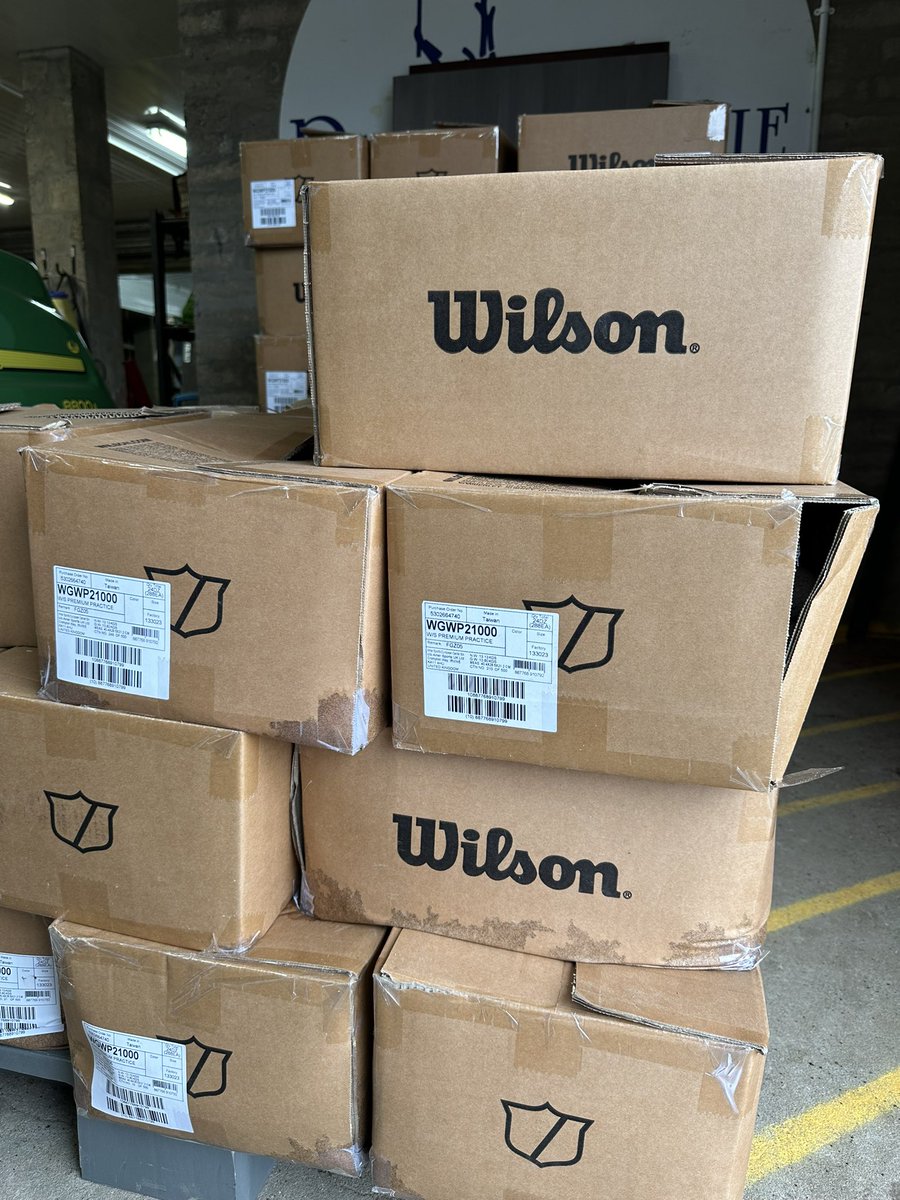 Having just replaced our range balls for the season, we have 25,000 balls available to any golf club or driving range who may need. 

These are available free of charge, on a first come first serve basis and must provide own collection 

#takeyourgametothenextlevel