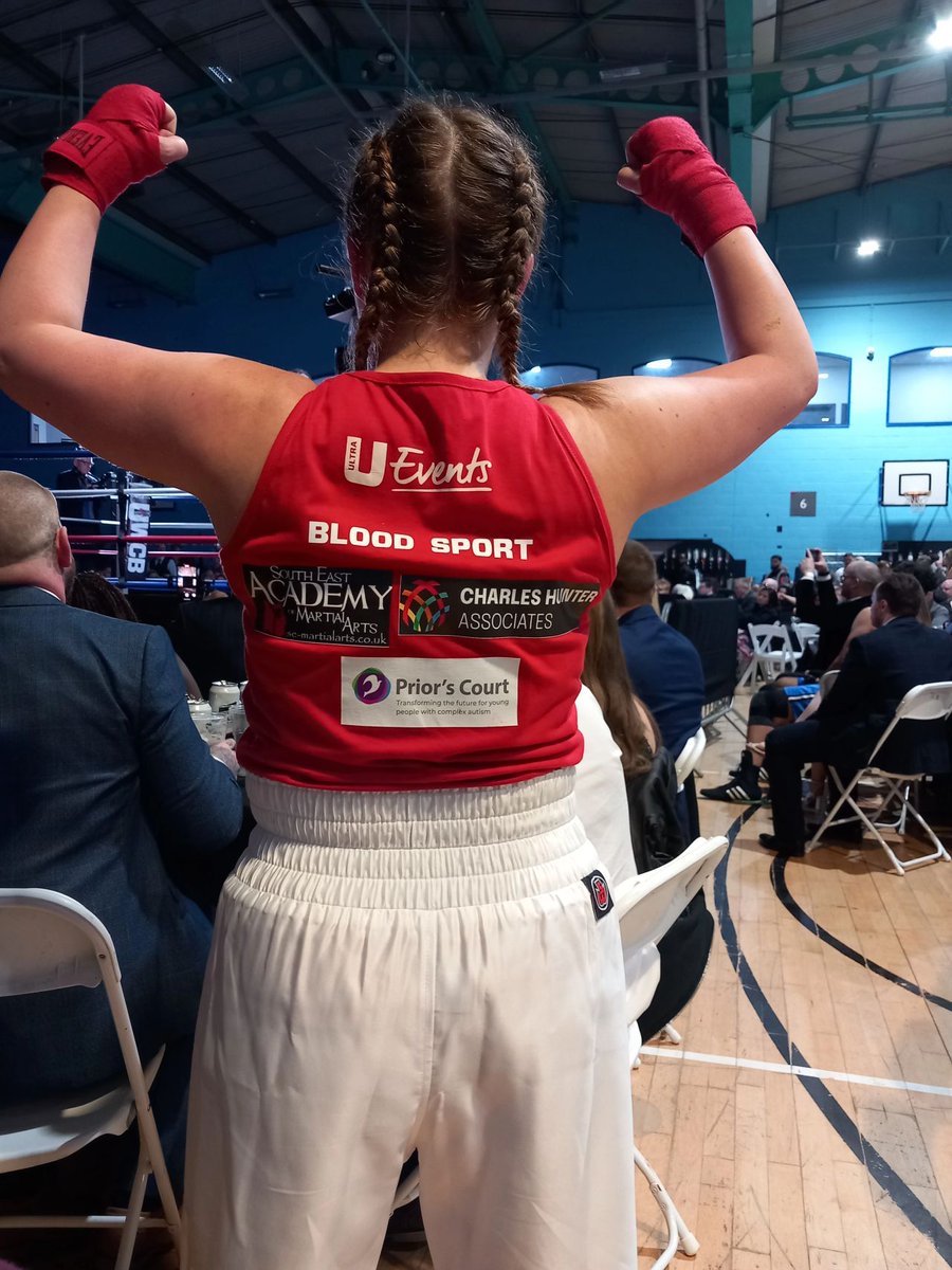 Huge congratulations to Zoe Brown from our corporate supporters @charecruitment for going the distance in a sponsored white-collar boxing challenge at the weekend. Read more on our blog: priorscourt.org.uk/blog/stepping-… Photo credit: Ultimate White Collar Boxing and Ultra Events