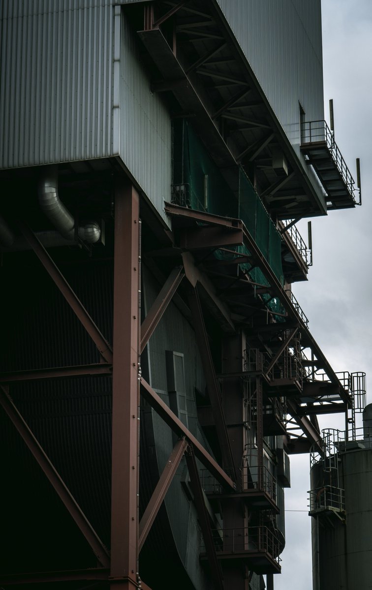 cdoretz's tweet image. Some images from the Industrial Reference Pack Vol1. Theres a ton more (more than 250) with all kinds of utilitarian goodies.
Head over to Artstation for the full pack

artstation.com/a/36896208

#photography