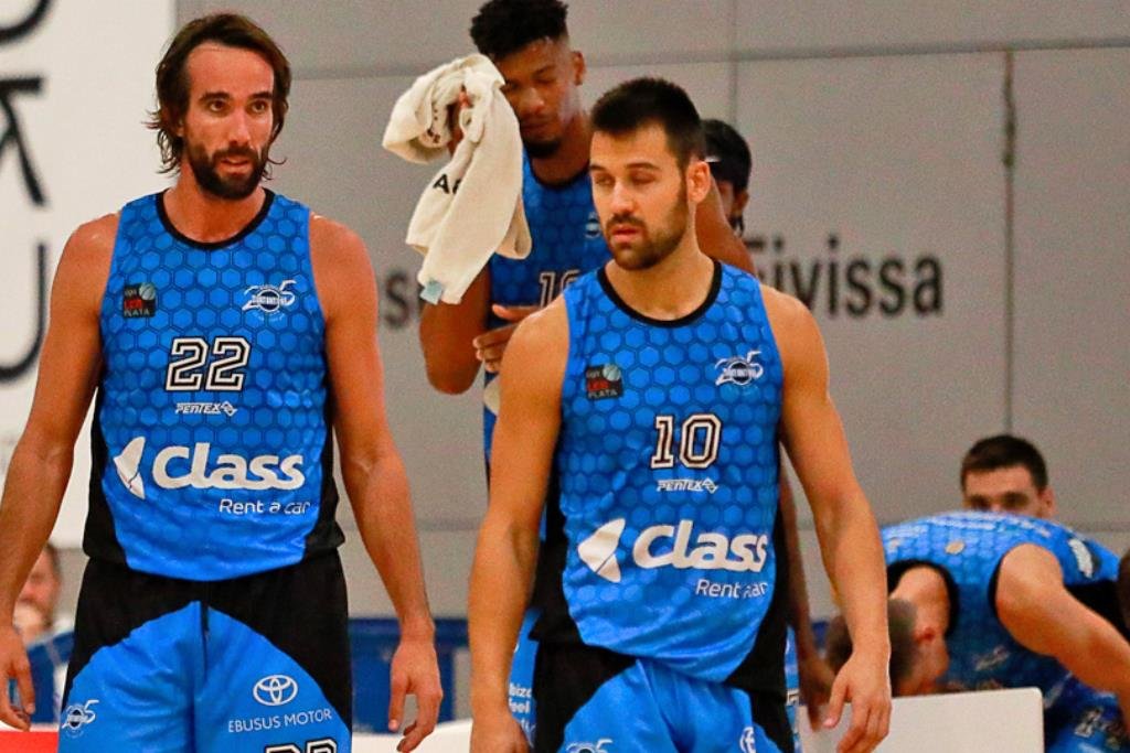 ⛹️‍♂️ MVP #LEBPlata: ¡Estos han sido los mejores jugadores de la 🇯2️⃣4️⃣!

1️⃣ <a href="/Danidelarua/">Dani de la Rúa</a> - <a href="/CBSantAntoni/">Class Bàsquet Sant Antoni</a> 
2️⃣ Lionel Kouadio - <a href="/cbmoron/">C.B. Morón</a>
3️⃣ <a href="/ManuVazquezG/">Manu Vázquez</a> - <a href="/CiudadDeHuelva/">𝘾𝙞𝙪𝙙𝙖𝙙 𝙙𝙚 𝙃𝙪𝙚𝙡𝙫𝙖</a>
4️⃣ Kevin Buckingham - <a href="/ClubBZAMORA/">CB Zamora</a>
5️⃣ <a href="/smendi13/">Sergio Mendiola Diez</a> - <a href="/palmerbasket/">Palmer Basket Mallorca Palma</a> 

🖐 Quinteto ideal ⬇
feb.es/2024/3/28/balo…