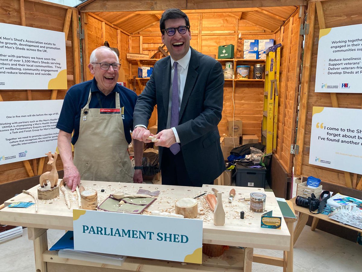 Great having you at our #ShedinParliament @ranil 
Thanks for the support.😀🛠️

#ParliamentShed #ShedinParliament #UKMensShedsAssociation #MensSheds

@PoppyLegion @Zer0Suicide @MensHealthForum @Ageing_Better @Ronseal @AxminsterTools @ondulineUK @thetiterange @Wickes @MetalCraftUK