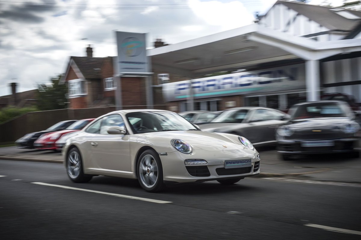 #throwbackthursday 9 years ago Paragon may look different from the outside, but on the inside its the same people with the same passion for Porsche! 

#paragon #porsche #porschelife #porschelifestyle #throwback