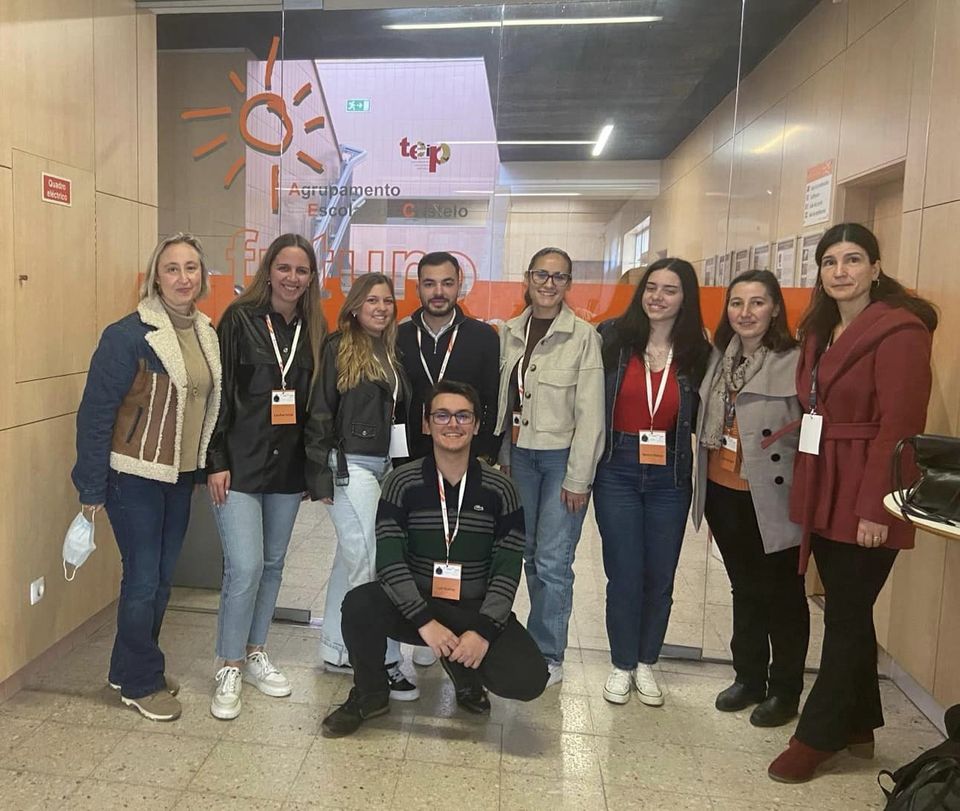 MicroMundo_IUCS's tweet image. 👏The first MicroMundo@IUCS_CESPU group has already started at Cristelo Secondary School EBS Cristelo TEIP with a 12th grade class and Prof Raquel Fernandes.
We're looking forward to collecting the soil samples to process at the next session! 🦠
@TOXRUNIUCS @Cespu_Ensino