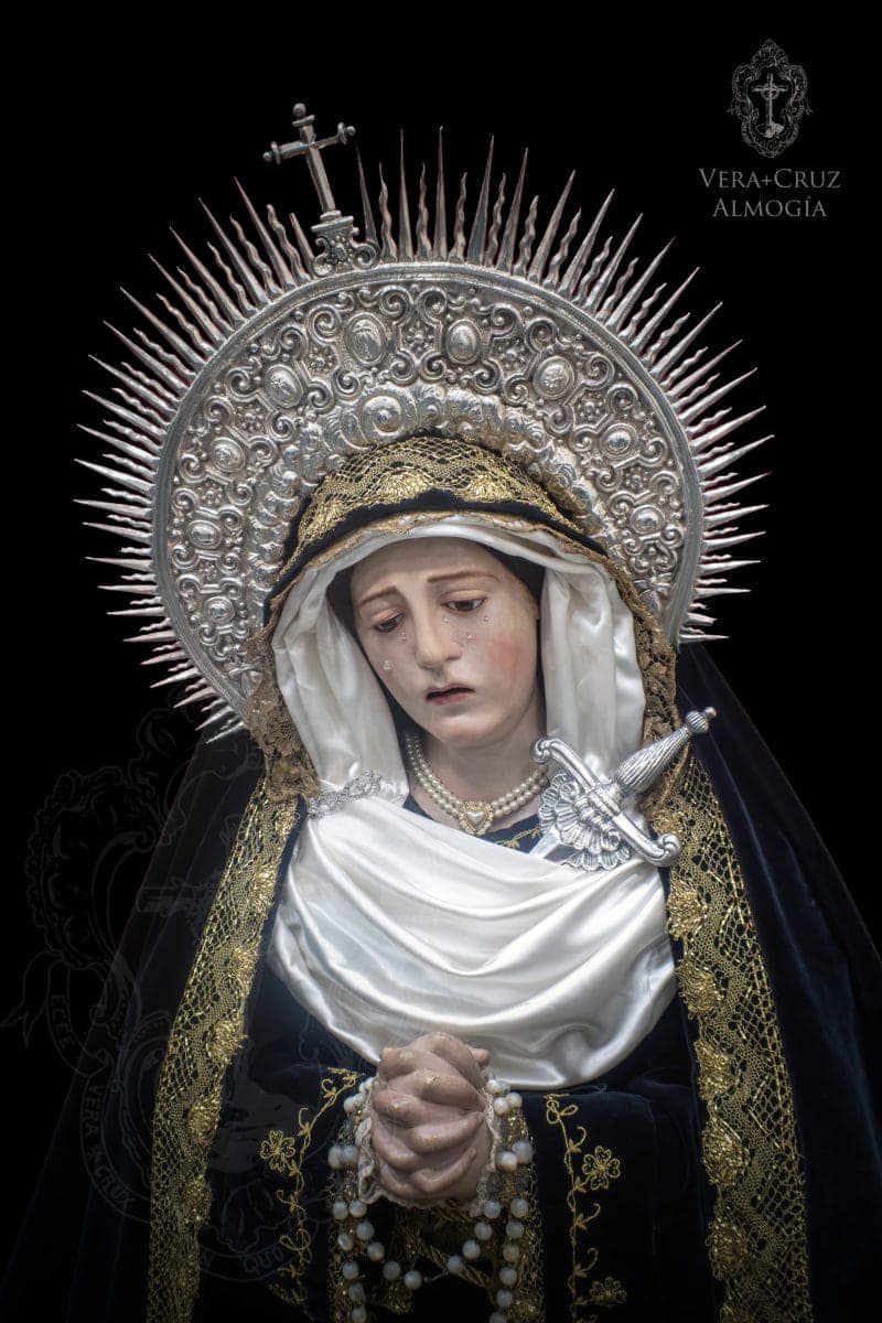 JUEVES SANTO Él, Ella. Santísimo Cristo de la Vera+Cruz Nuestra Señora de los Dolores @veracruzalmogia #MusicaVeraCruz #CofradiasMLG