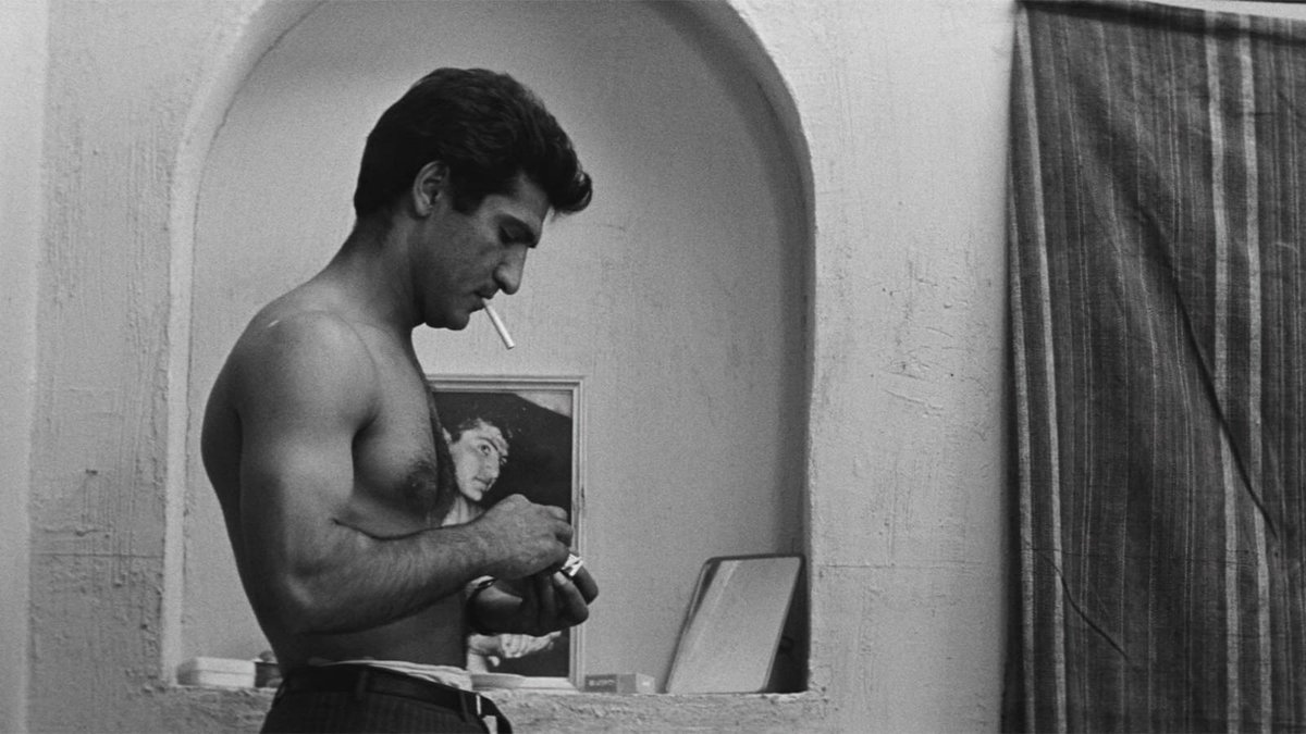 Sunday: Cinema Tehran screen Ebrahim Golestan's 'Brick and Mirror' + 'The Crown Jewels of Iran'. Critiques of Iranian society under the Shah. Restored by @cinetecabologna Screens 5:30pm bit.ly/3VxHnqv
