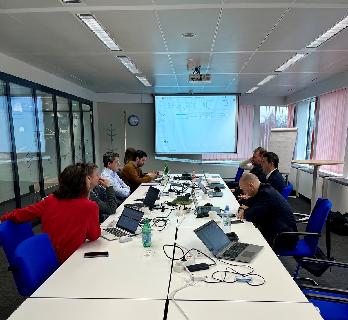 OperA_Sesar3's tweet image. 🚀 Another productive week behind us! 🚀

👌 We have successfully completed the project review meeting for our project.
Many thanks to the SESAR 3 Joint Undertaking team for their invaluable comments and the incredibly fruitful discussions we had.

@SESAR_JU