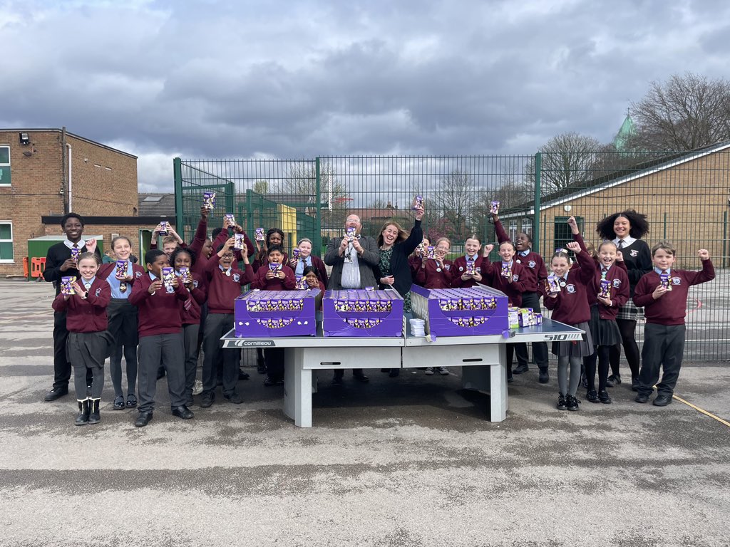 SVP (St Vincent de Paul Society) members from Saint Paul's visited the local Corpus Christi Trust primary schools where they left  Easter eggs and prayer cards for the pupils as an Easter gift #Wythenshawe #belongbelieveachieve @stanthonysm22