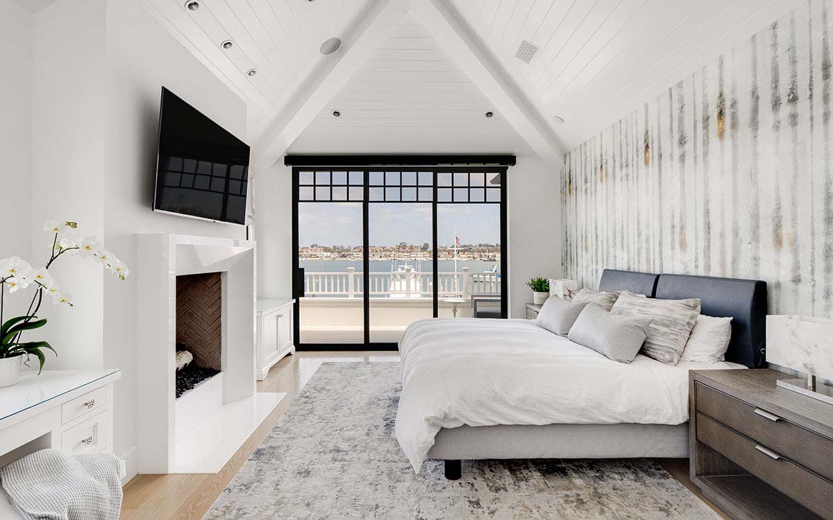 This stunning bayfront home boasts indoor-outdoor living in Newport Beach
onekindesign.com/2023/03/30/stu…
