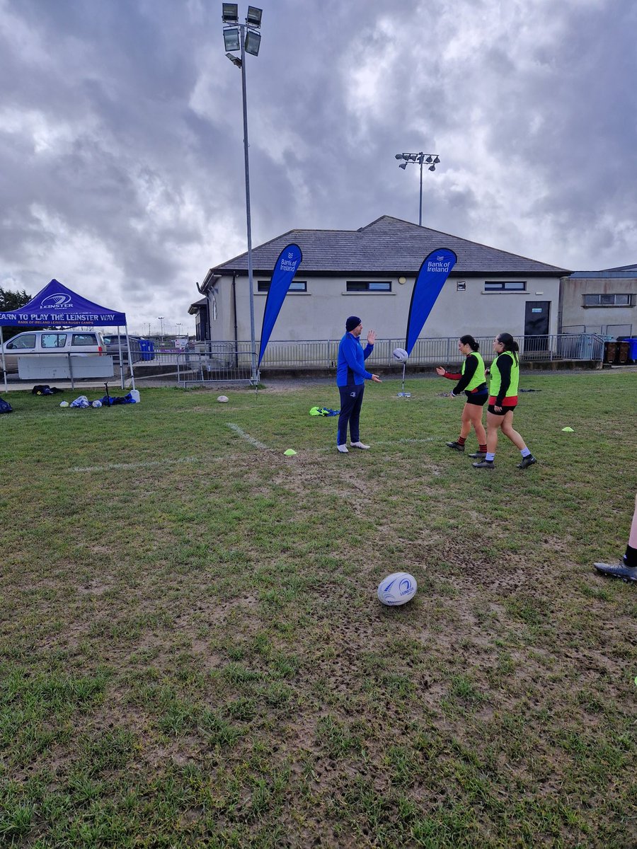 Great start to the day in @ScorthyRugby for the South East Girls Easter Camp @LeinsterBranch @rugbysoutheast #neverstopcompeting #fromthegroundup