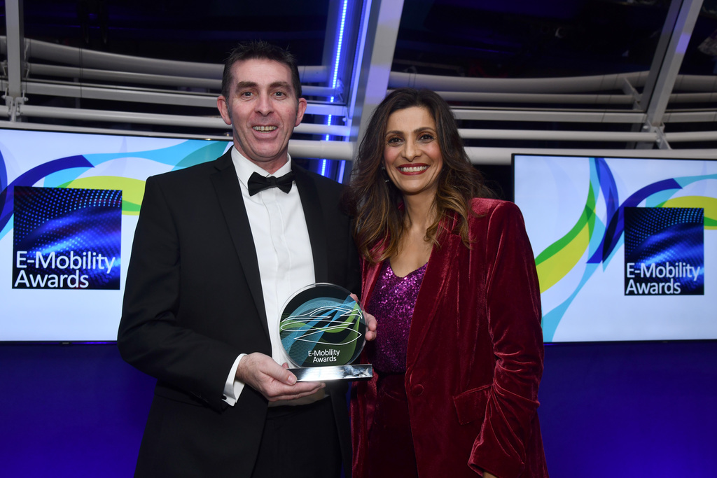 Celebrating our 2024 Winners.. @Saicmaxus_uk took home the Award for 'Emobility vehicle innovation (excluding buses, trucks, vans or pick-ups)' Join the celebrations for 2025 and watch out for entry opening in October! For more information email olivia@spl.events #emobility