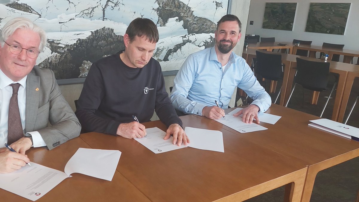 Oorlogsgravenstichting tweet media