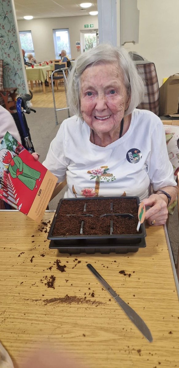 TrinityFold's tweet image. Gardening club 🌿✨