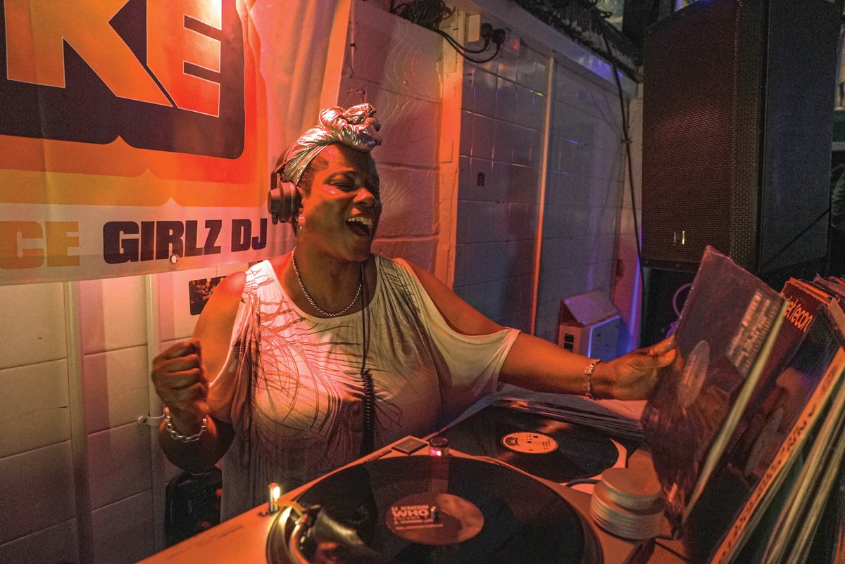 Marcia Carr – @TalkingMusicPro – is into her fourth decade of DJing. Throughout, she’s stuck to the sounds that truly move her: a range of Black music from jazz and boogie to gospel house, broken beat and beyond. As she receives her overdue flowers, @ria_hylton learns her story